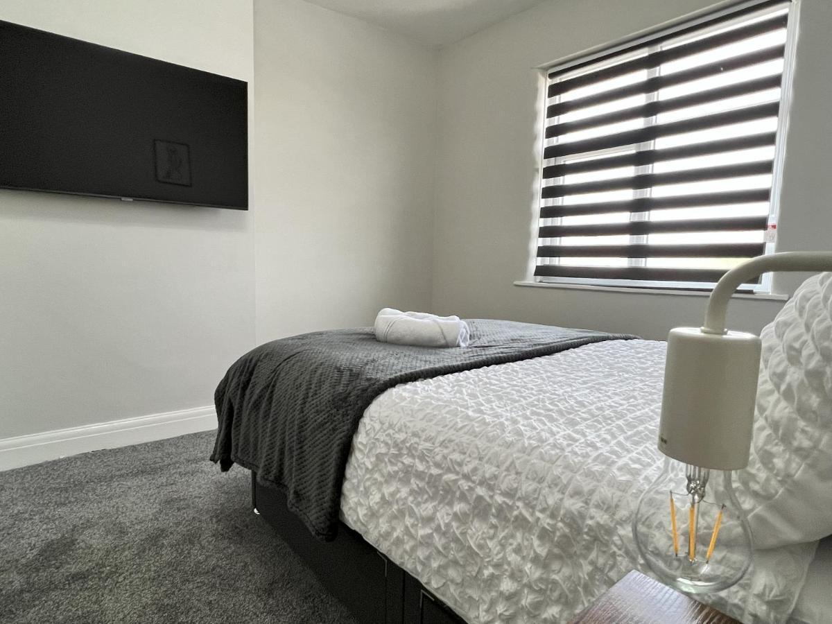 Kim Family Holiday Get-Away 4 Bedrooms 2 Baths Blackpool Exterior photo